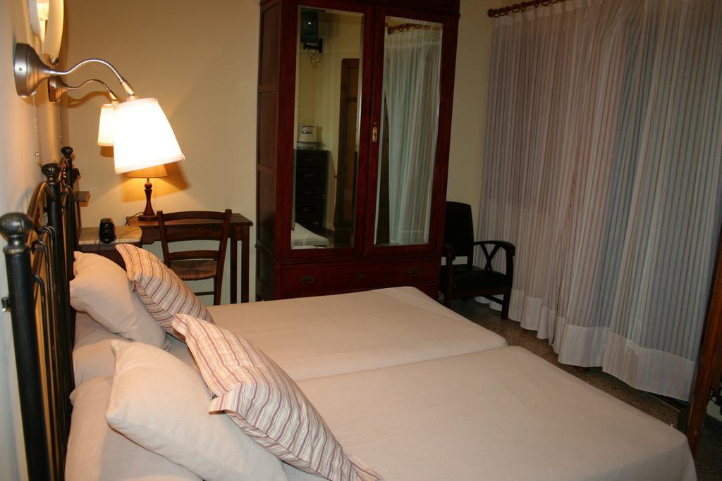 Hotel Casa Peix Serraduy الغرفة الصورة